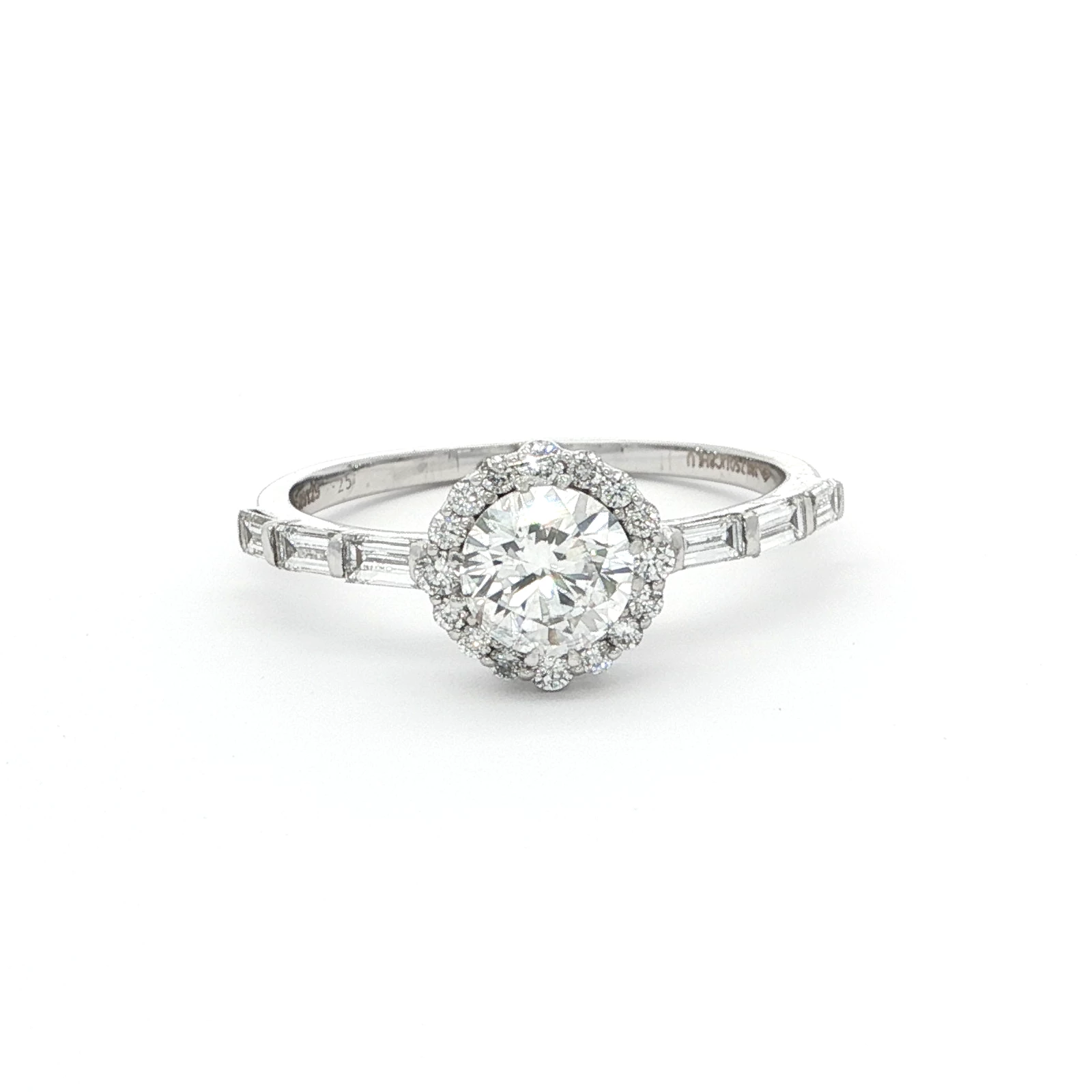 1.08 Carat Round Diamond Ring(1)