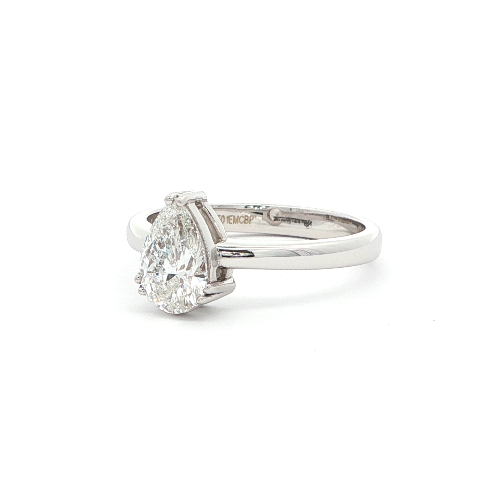 18k White Gold Solitaire Ring with Pear Cut Diamond