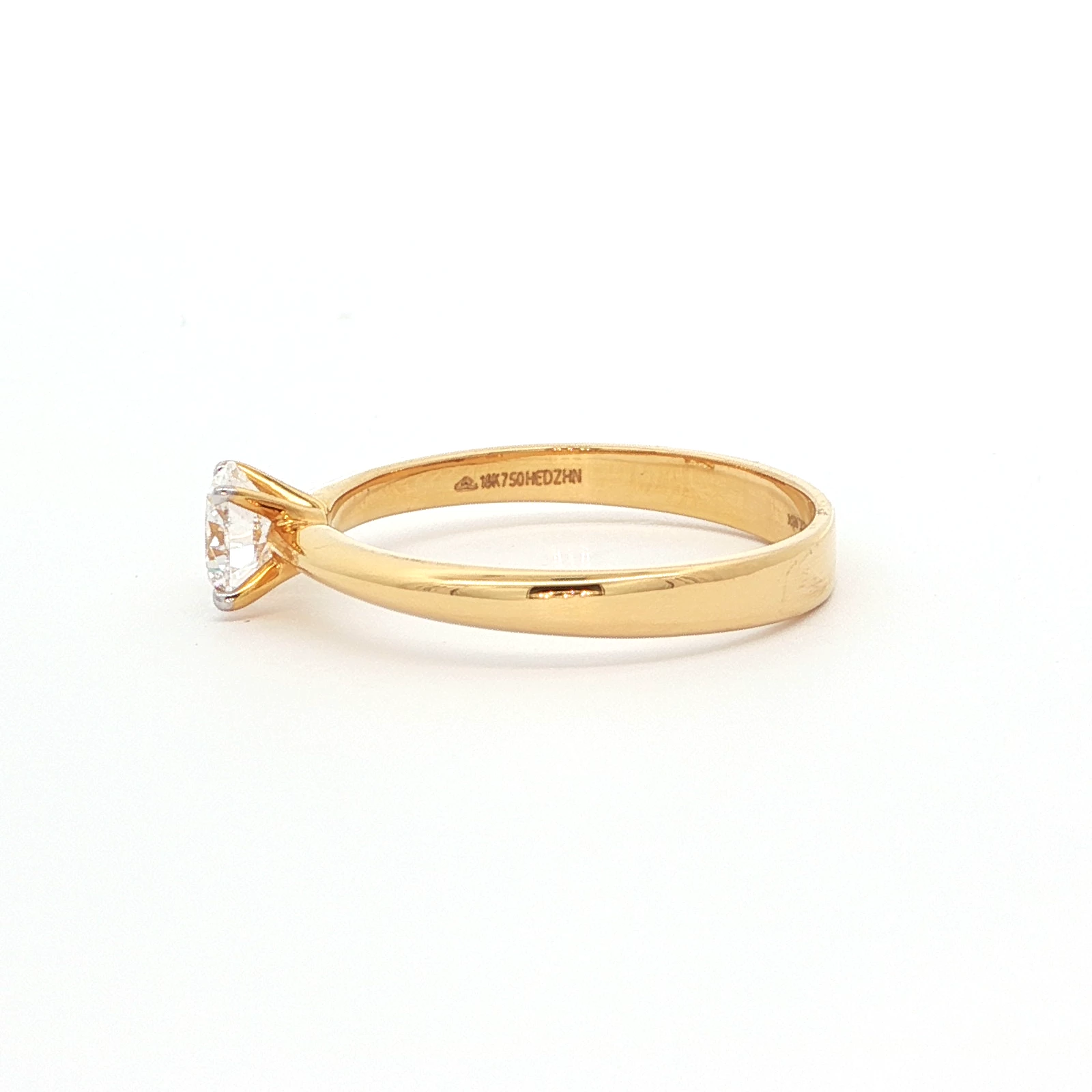 Classic Yellow Gold Solitaire Ring with Round Brilliant Cut Diamond